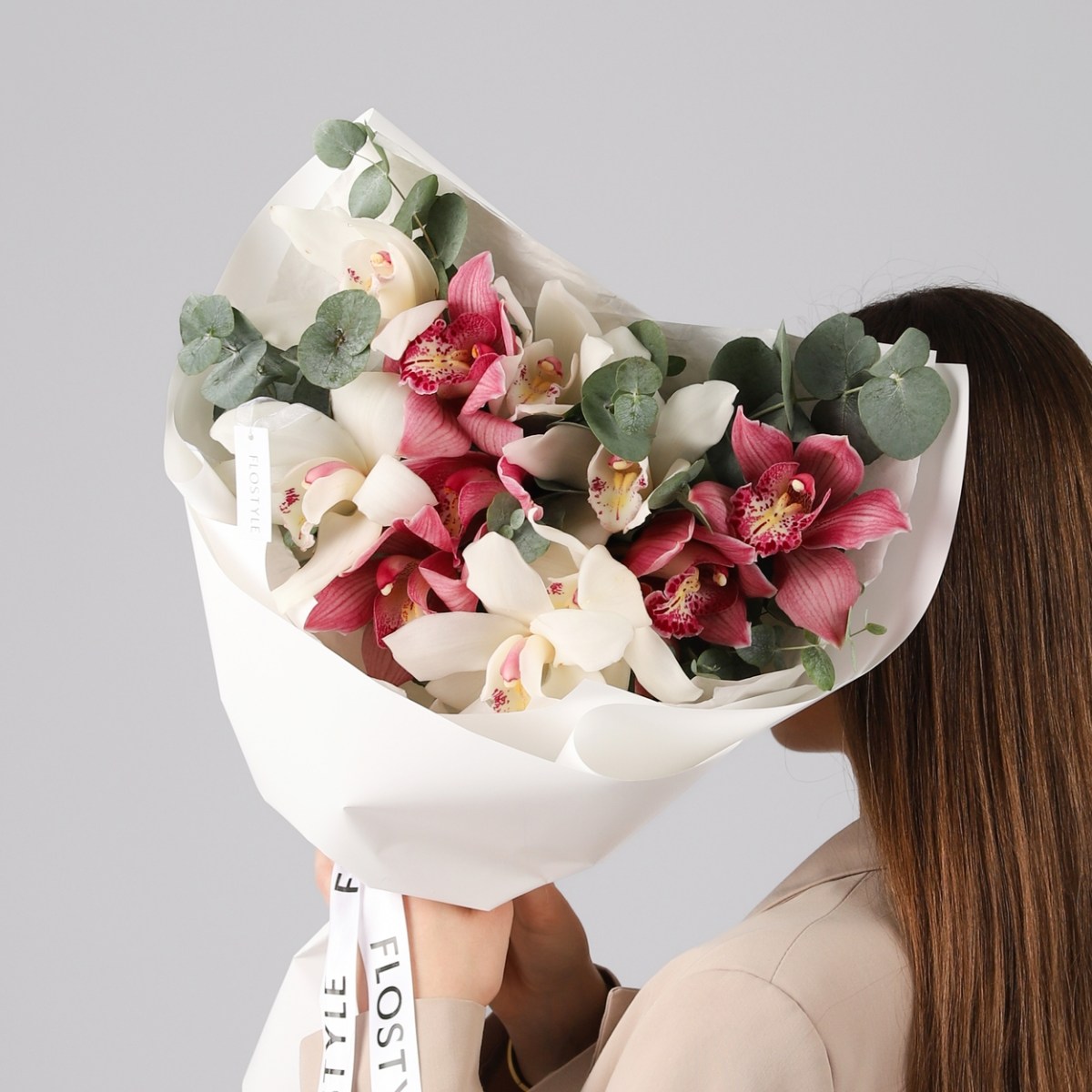 Букет из 11 орхидей